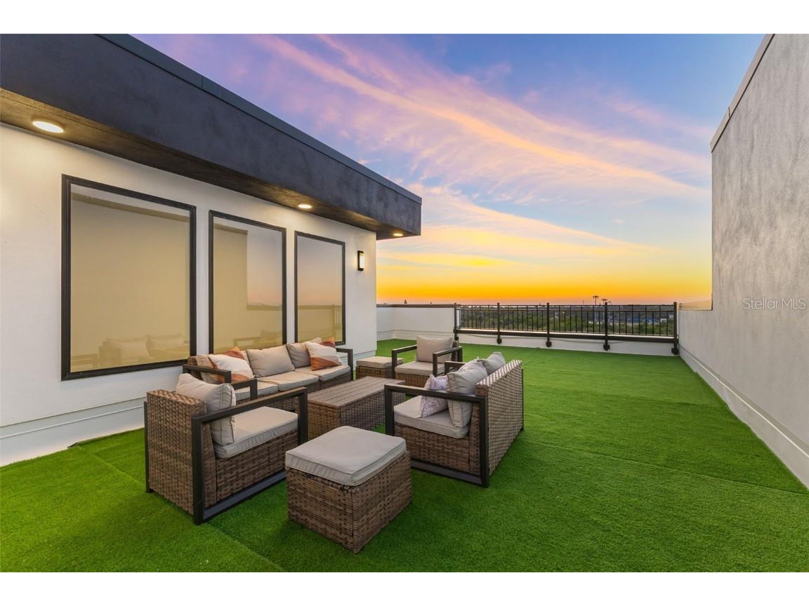 2104 4th Street S Saint Petersburg FL 33705 TB8449682 image33