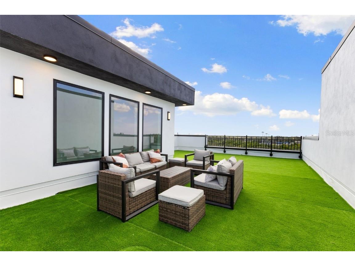 2104 4th Street S Saint Petersburg FL 33705 TB8449682 image34