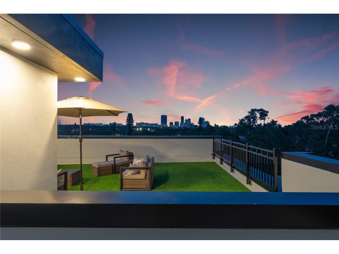 2104 4th Street S Saint Petersburg FL 33705 TB8449682 image39