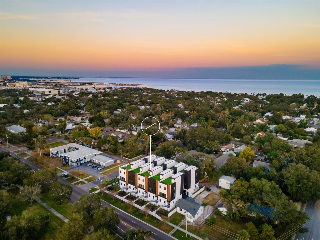 2104 4th Street S Saint Petersburg FL 33705 TB8449682 image48