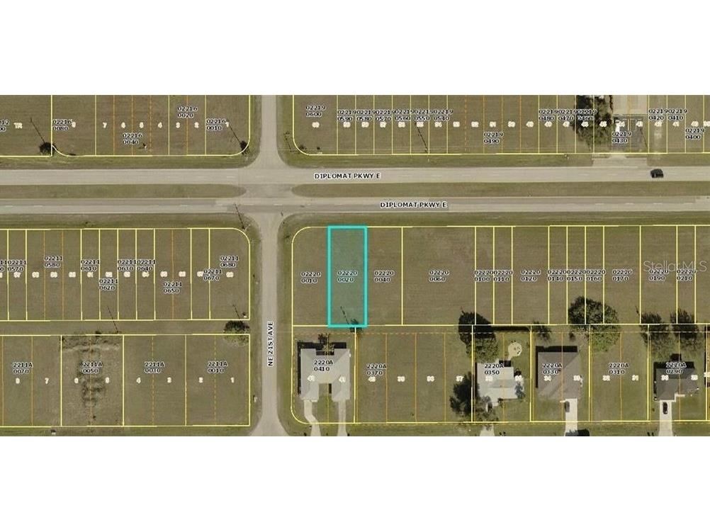 2104 Diplomat Parkway E Cape Coral FL 33909 C7526119 image1
