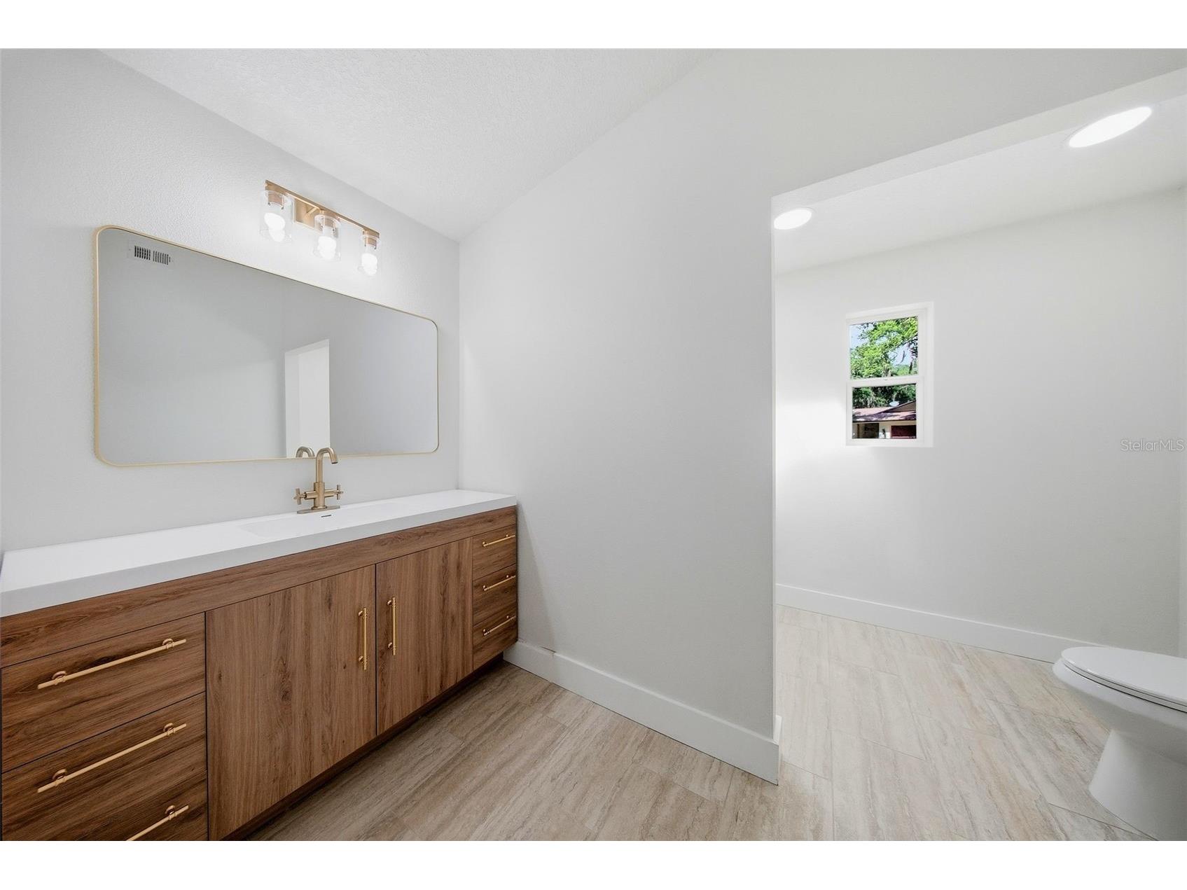 2104 Doefield Court Valrico FL 33596 TB8513359 image15