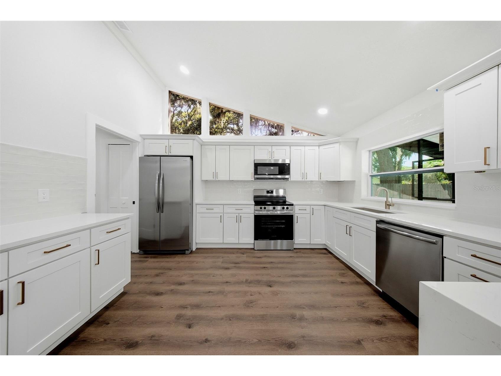 2104 Doefield Court Valrico FL 33596 TB8513359 image6