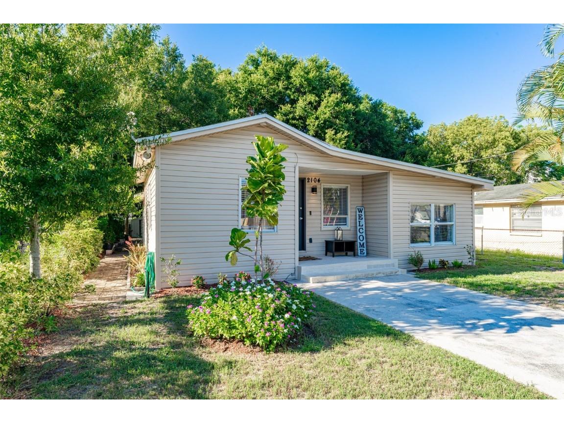 2104 E Navajo Avenue Tampa FL 33612 T3528110 image1
