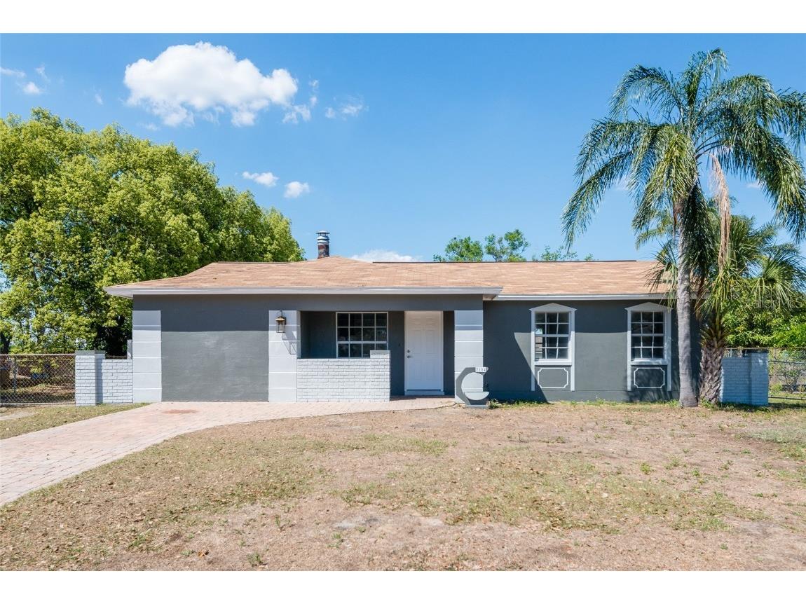 2104 Valleybrook Avenue Valrico FL 33594 TB8367561 image1