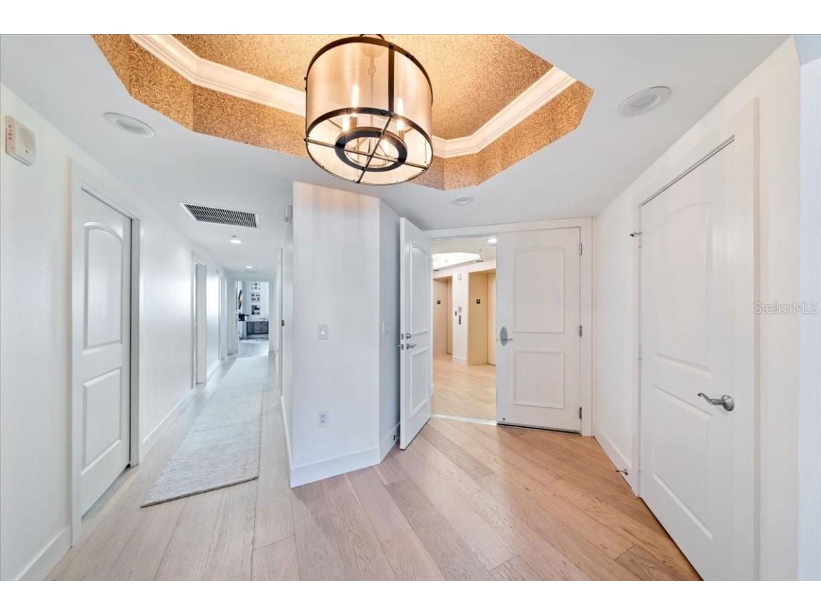 2104 W 1st Street #1402 Fort Myers FL 33901 C7510780 image8