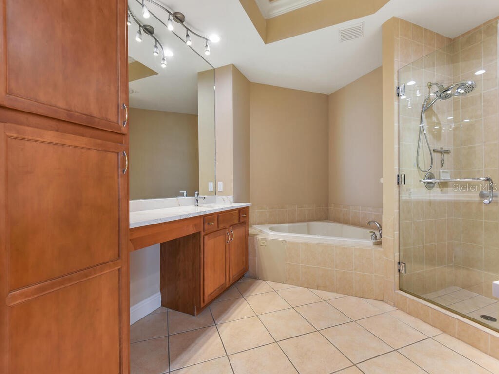 2104 W First Street #2304 Fort Myers FL 33901 C7522963 image11