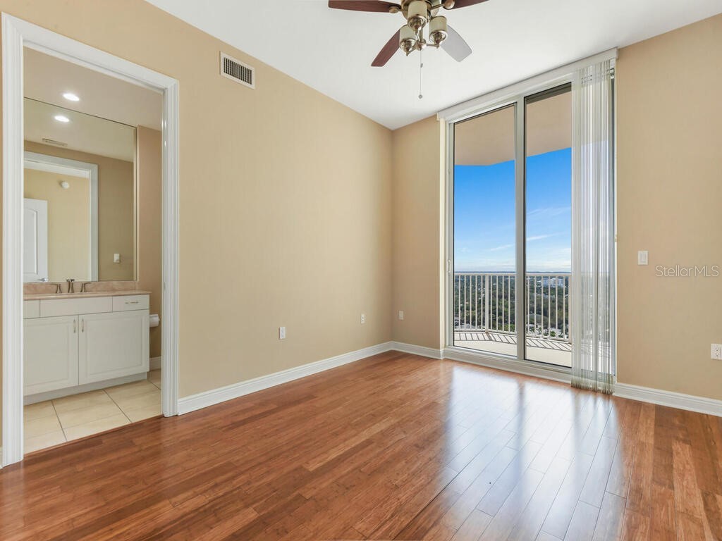 2104 W First Street #2304 Fort Myers FL 33901 C7522963 image19