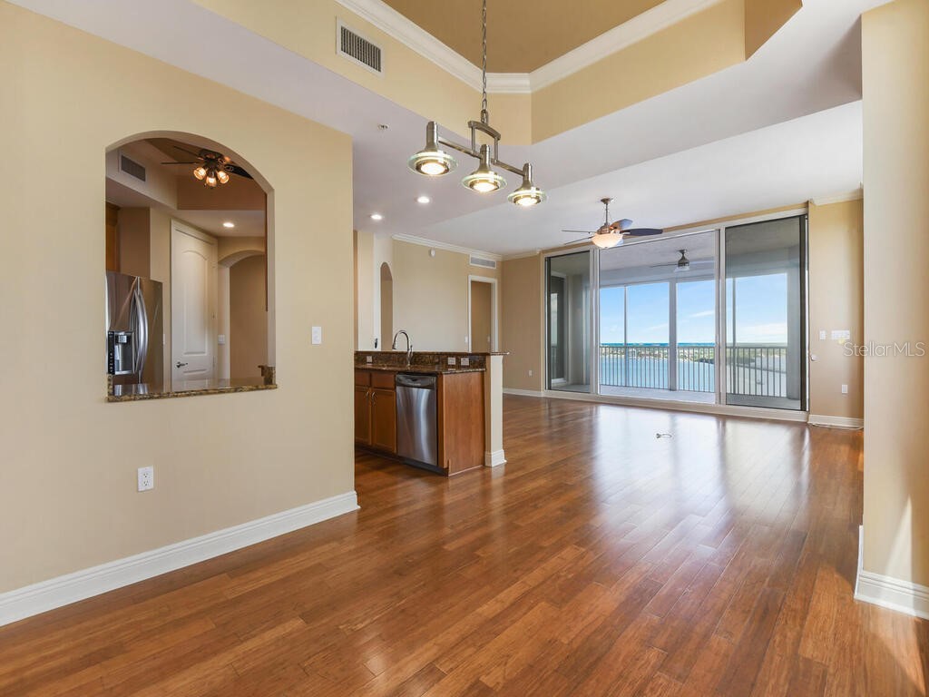 2104 W First Street #2304 Fort Myers FL 33901 C7522963 image7
