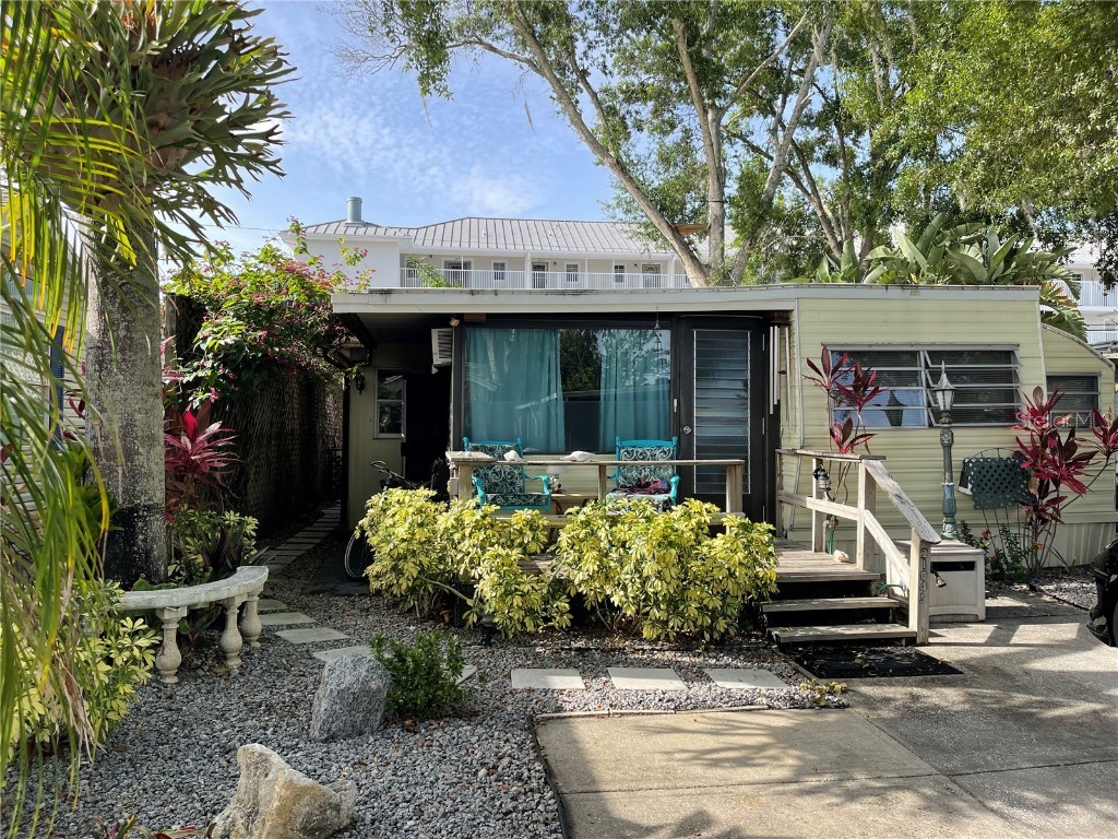 21045 Lazy Days Circle Lutz FL 33558 W7876404 image1