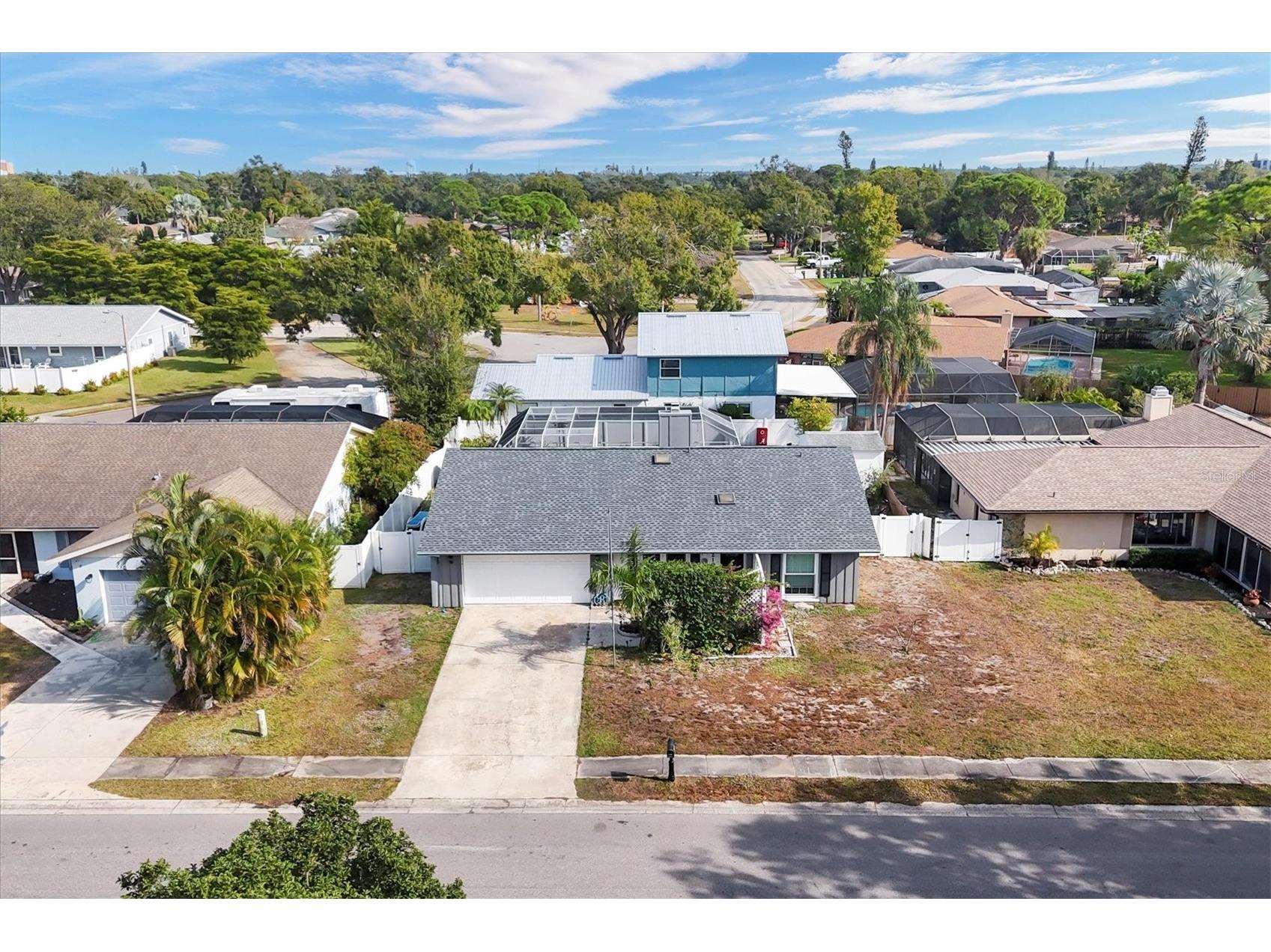2105 39th Street W Bradenton FL 34205 A4675407 image1