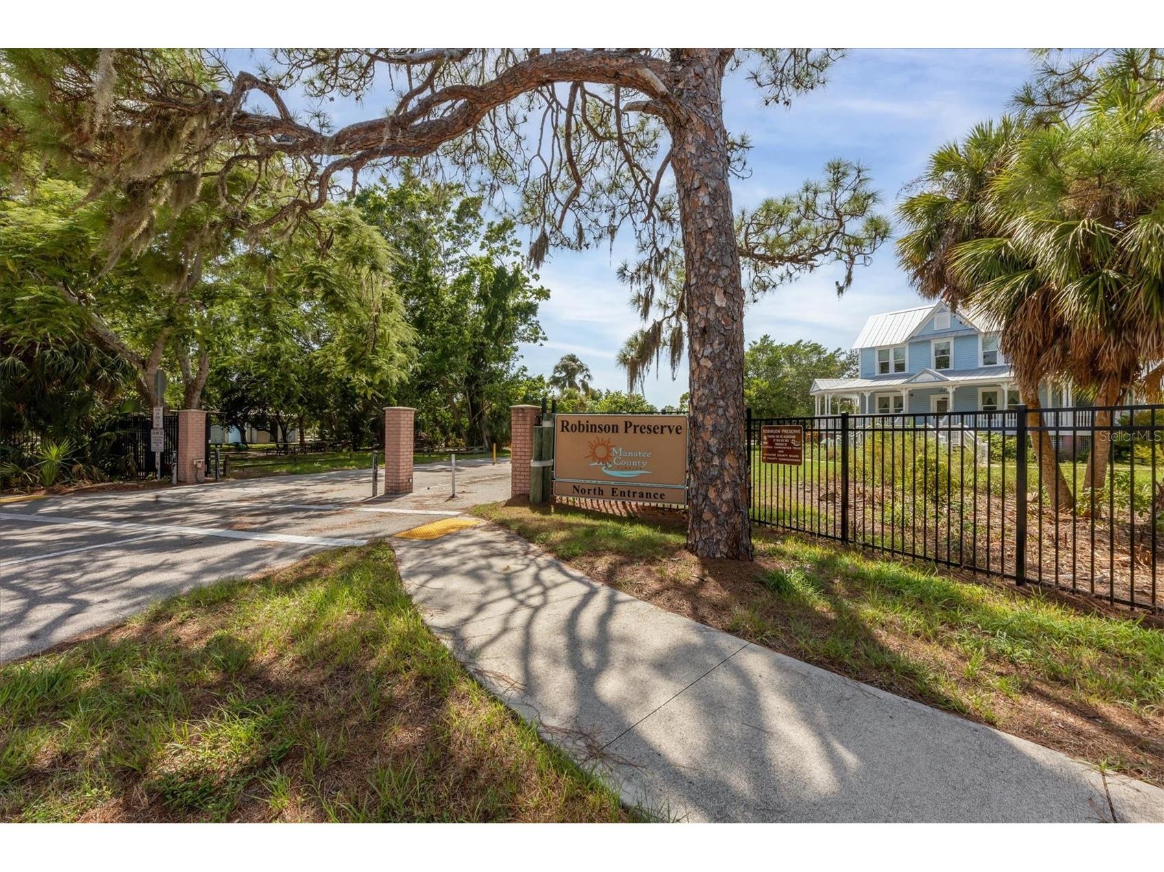 2105 39th Street W Bradenton FL 34205 A4675407 image54