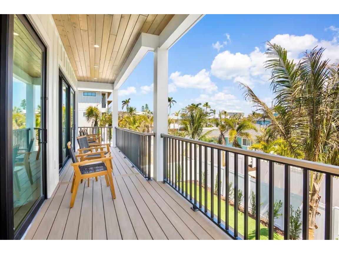 2105 Avenue C Bradenton Beach FL 34217 A4669858 image17