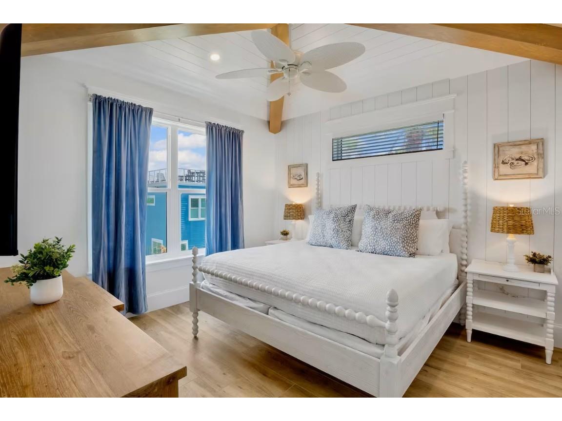 2105 Avenue C Bradenton Beach FL 34217 A4669858 image18