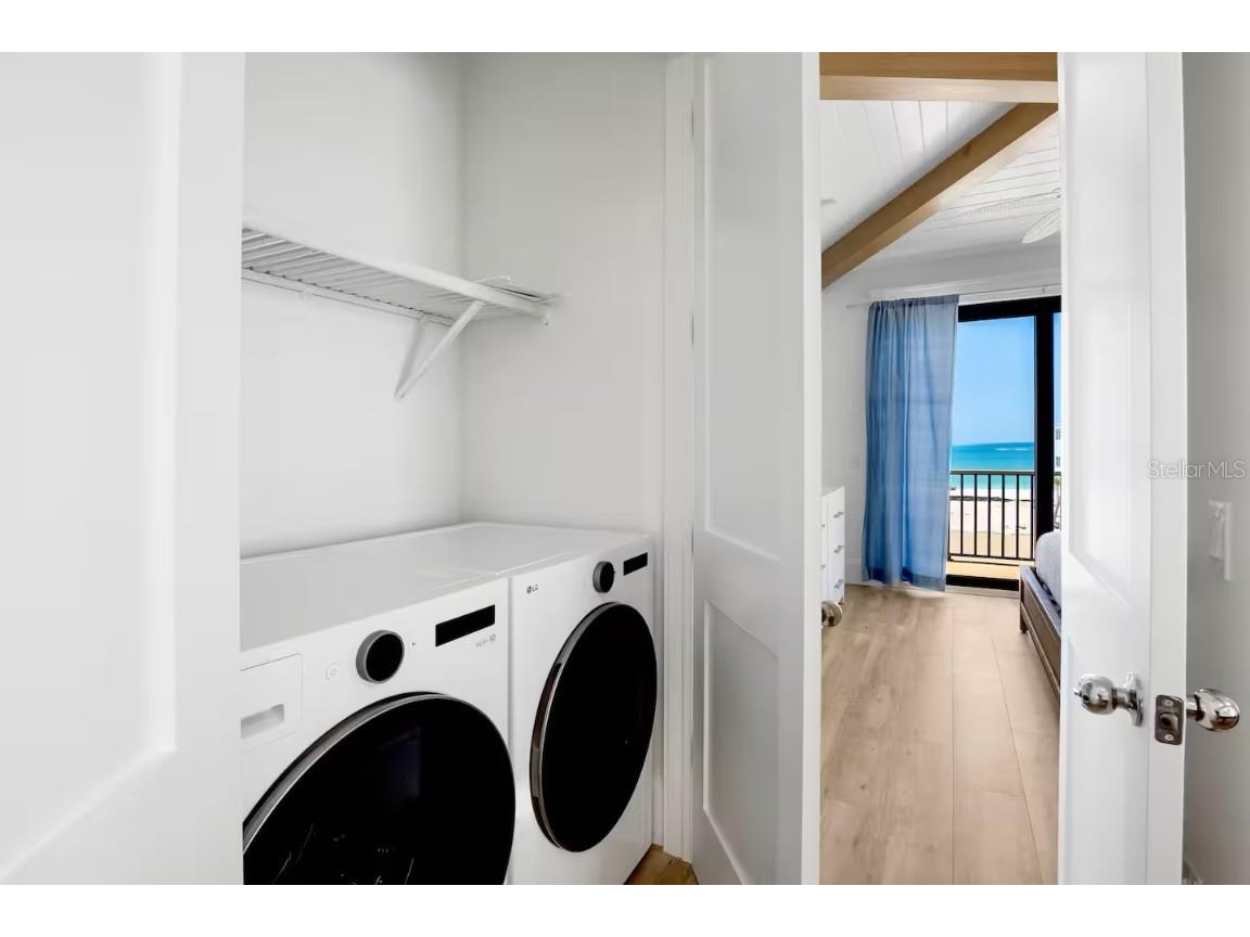 2105 Avenue C Bradenton Beach FL 34217 A4669858 image39