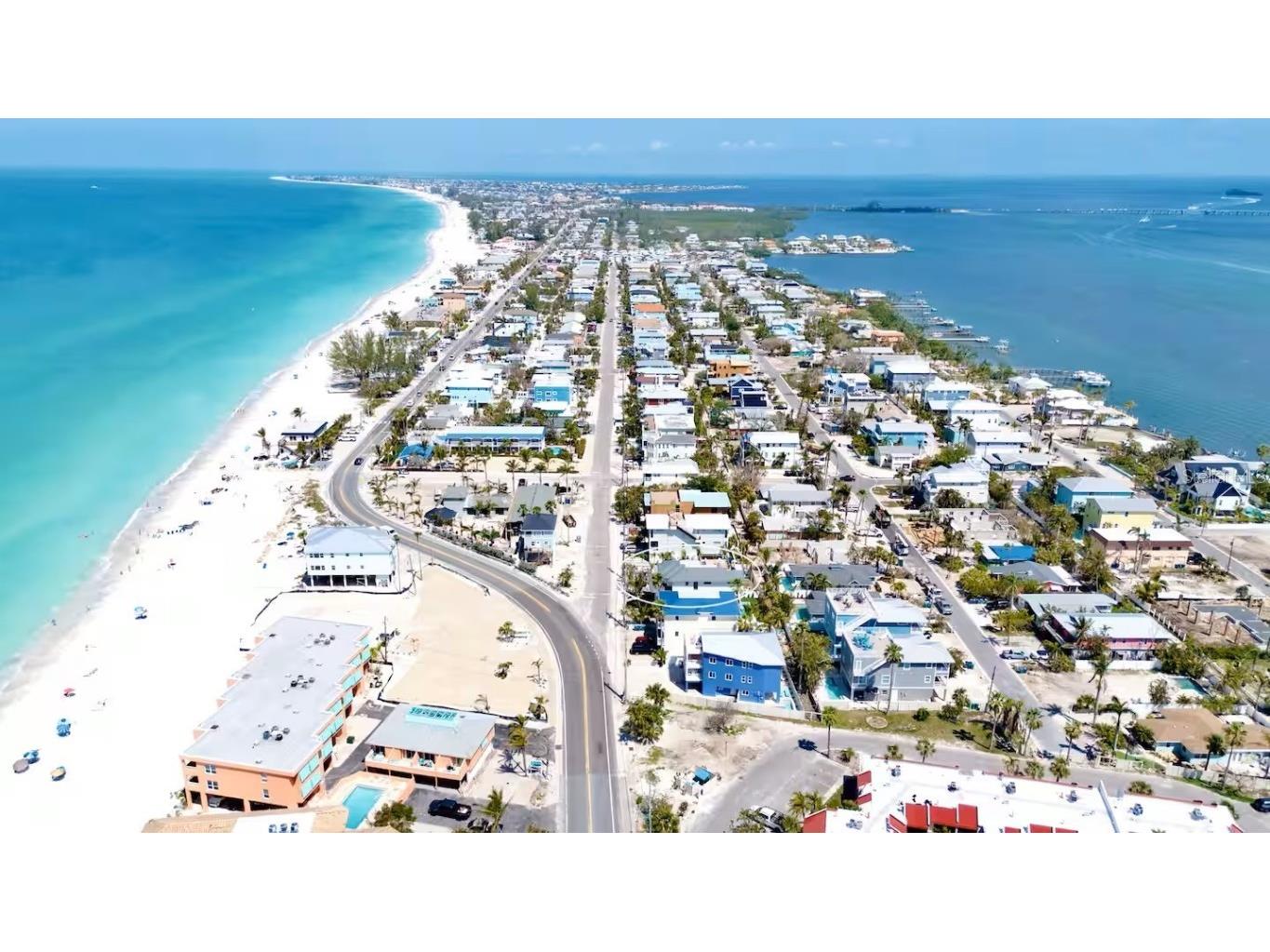 2105 Avenue C Bradenton Beach FL 34217 A4669858 image57