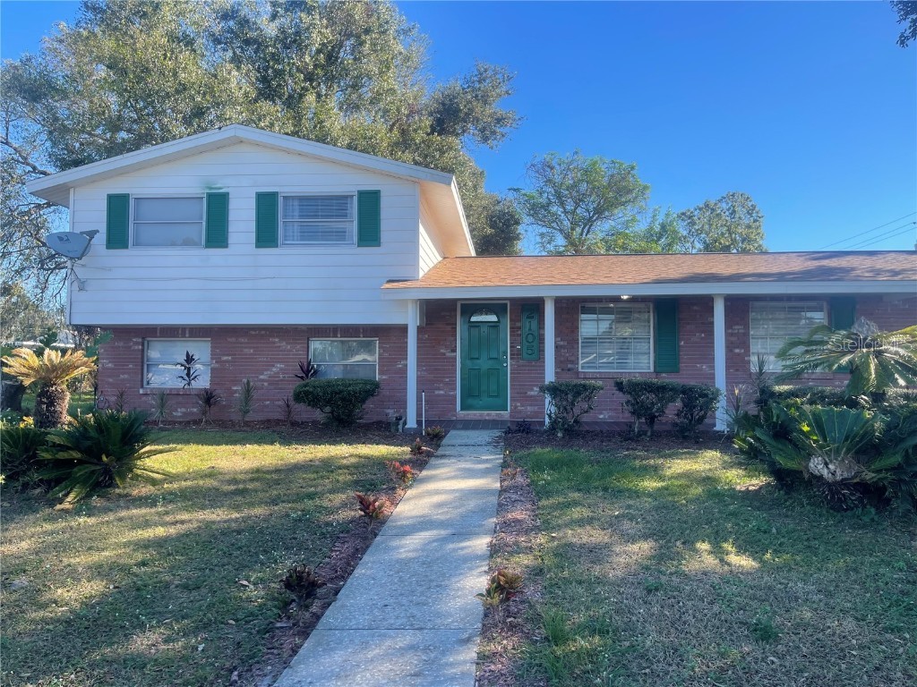 2105 Bassedena Circle W Lakeland FL 33805 P4932848 image1