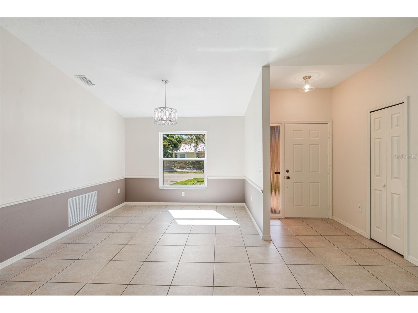 2105 Cork Oak Street Sarasota FL 34232 A4681605 image8
