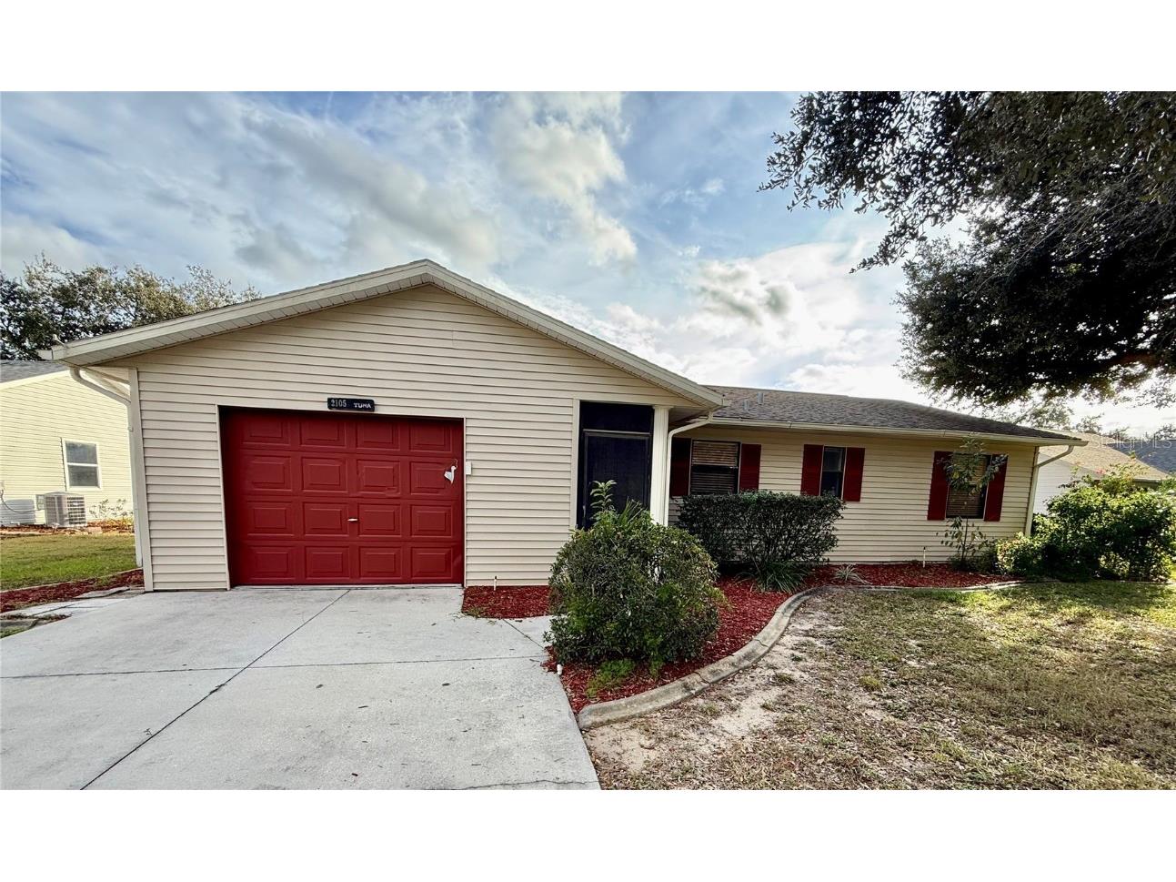 2105 Greenlaw Court #2105 Leesburg FL 34788 S5139750 image2