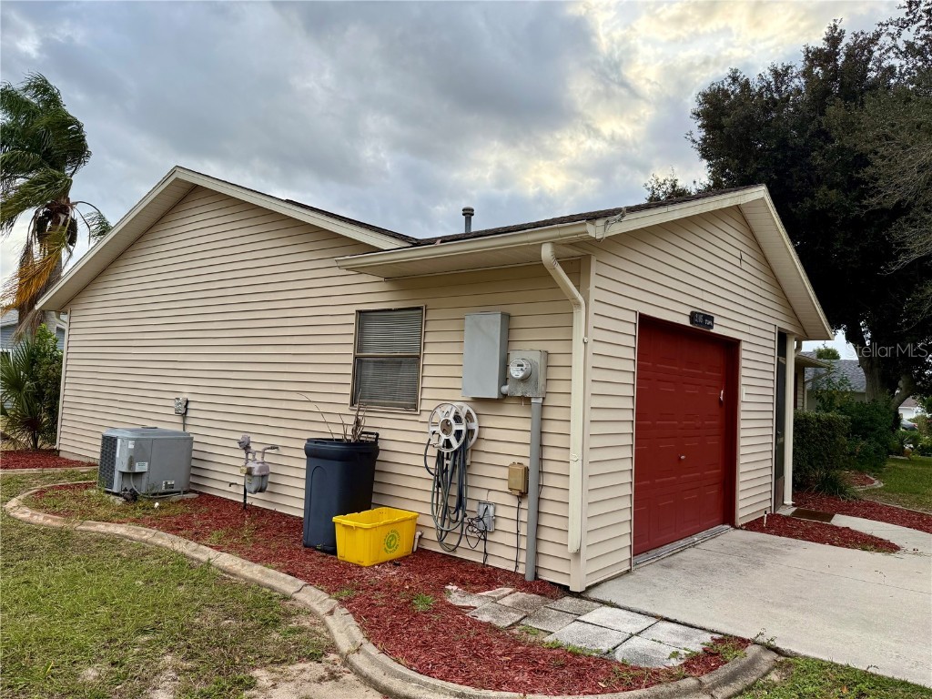 2105 Greenlaw Court #2105 Leesburg FL 34788 S5139750 image3