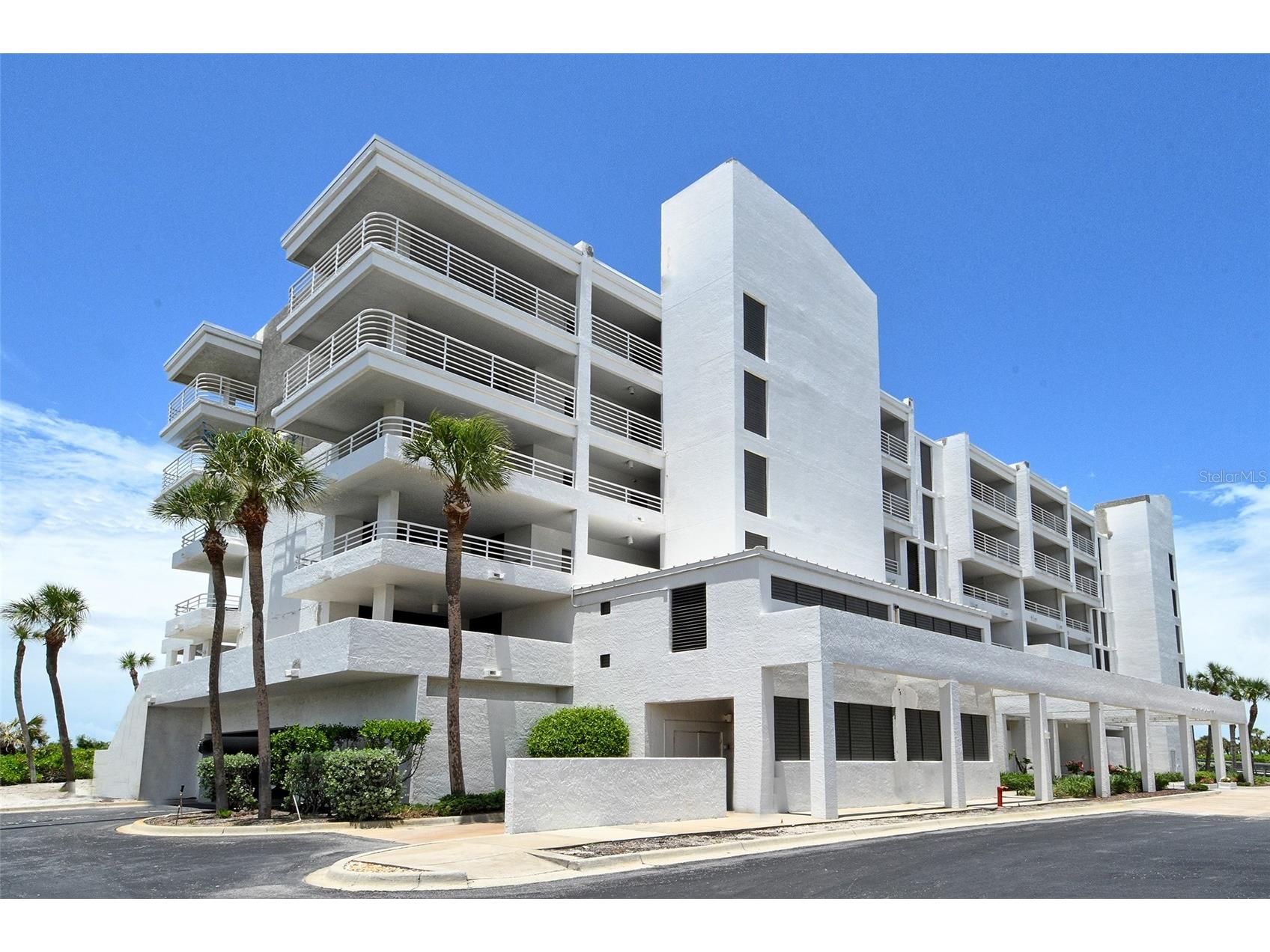 2105 Gulf Of Mexico Drive #3303 Longboat Key FL 34228 - GULF OF MEXICO A4672837 image1