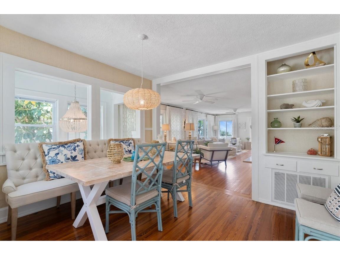 2105 Gulf Way, Saint Pete Beach, FL, 33706 MLS U8243905 Edina Realty