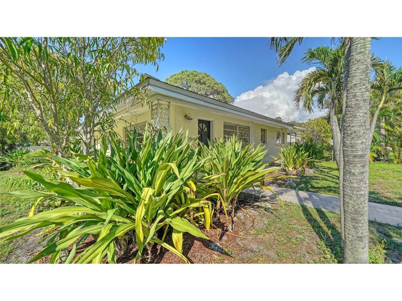 2105 Hibiscus Street Sarasota FL 34239 A4582098 image1