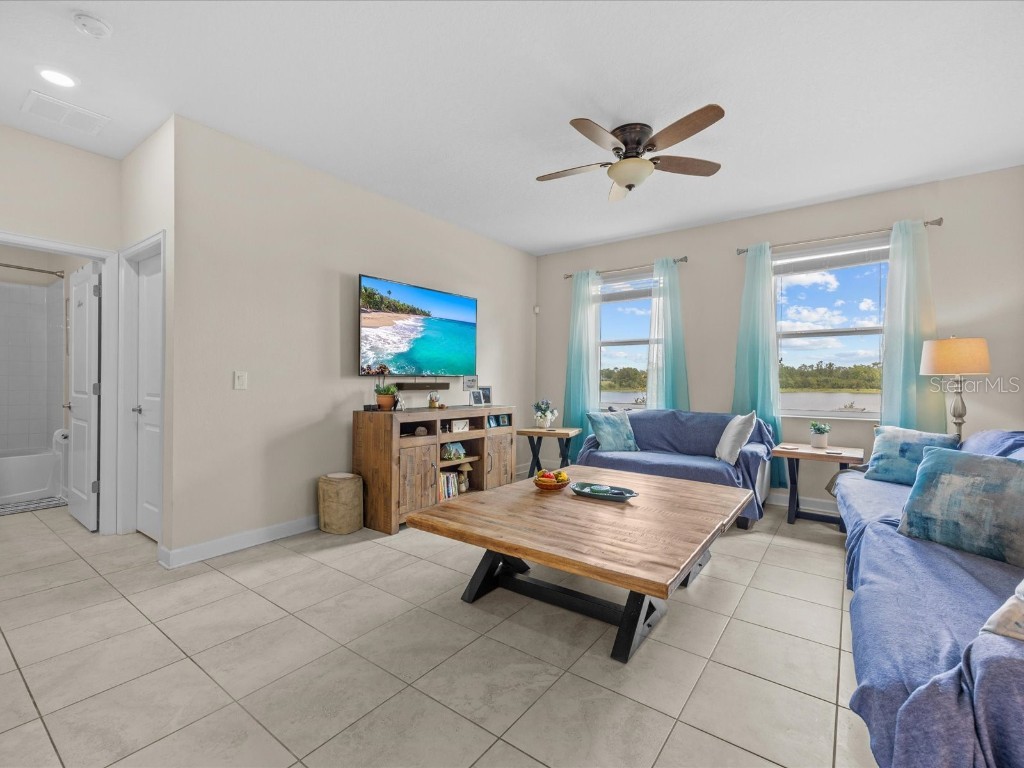 2105 Lake Side Avenue Davenport FL 33837 - GAIN LAKE O6315864 image4