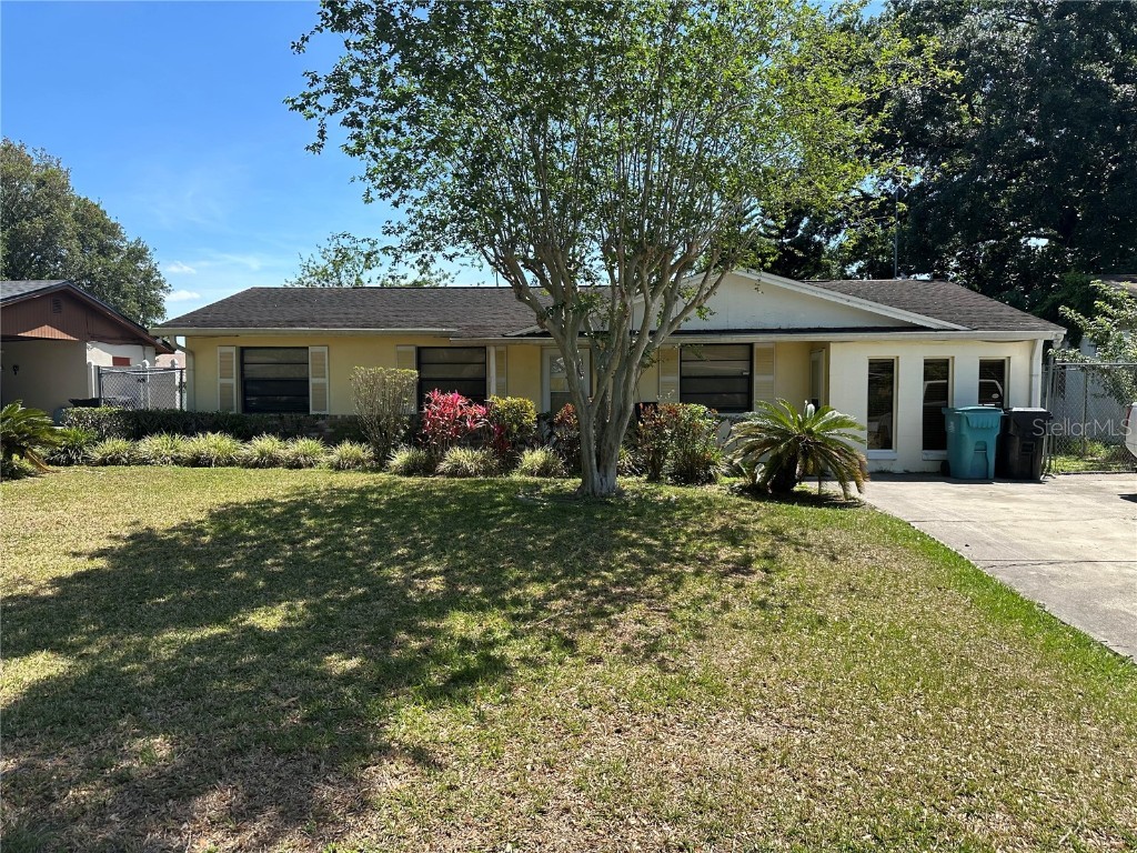 2105 Messina Avenue Orlando FL 32811 O6197496 image1