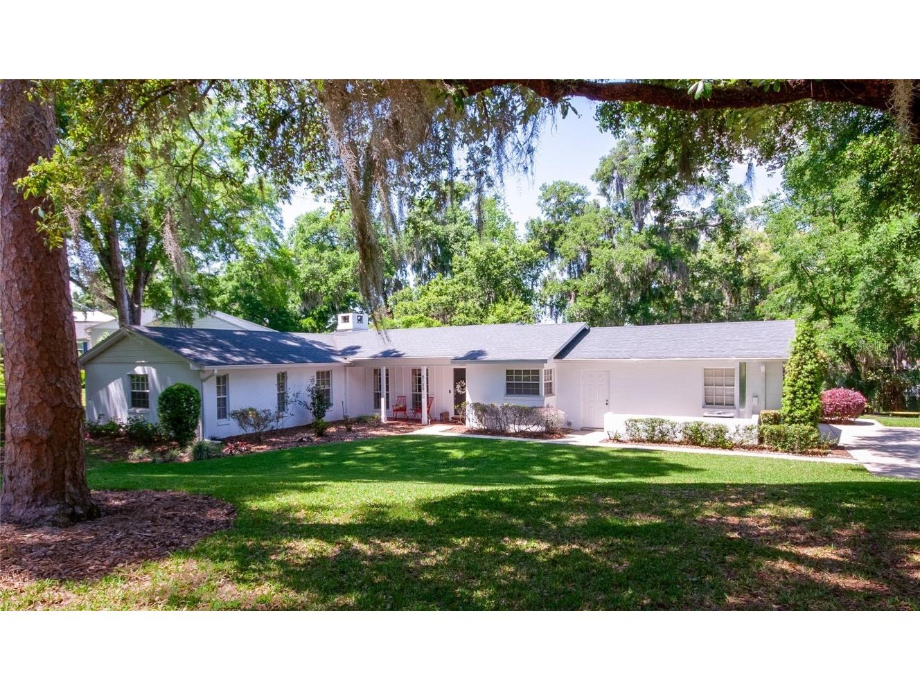 2105 Normandy Drive, Mount Dora, FL, 32757 MLS G5079485 Edina Realty