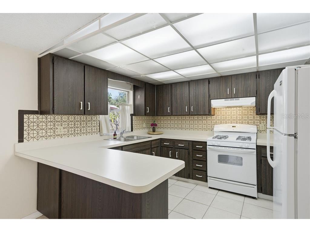 2105 W Barclay Road Tampa FL 33612 A4672472 image22