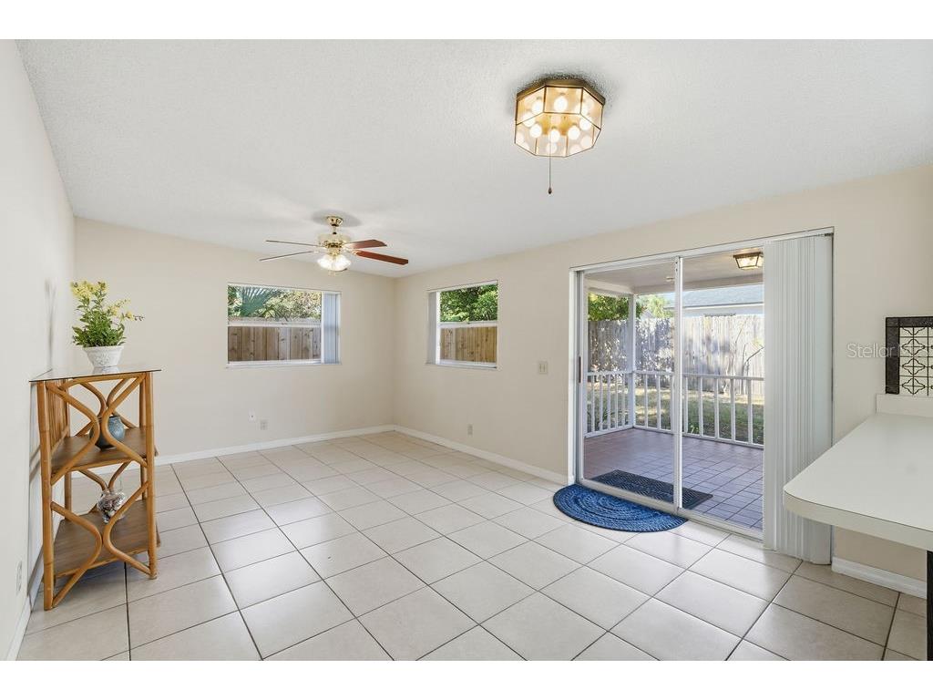 2105 W Barclay Road Tampa FL 33612 A4672472 image29