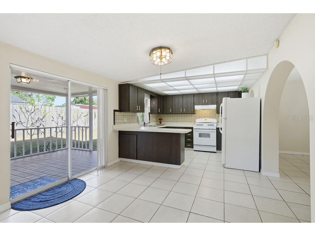 2105 W Barclay Road Tampa FL 33612 A4672472 image30