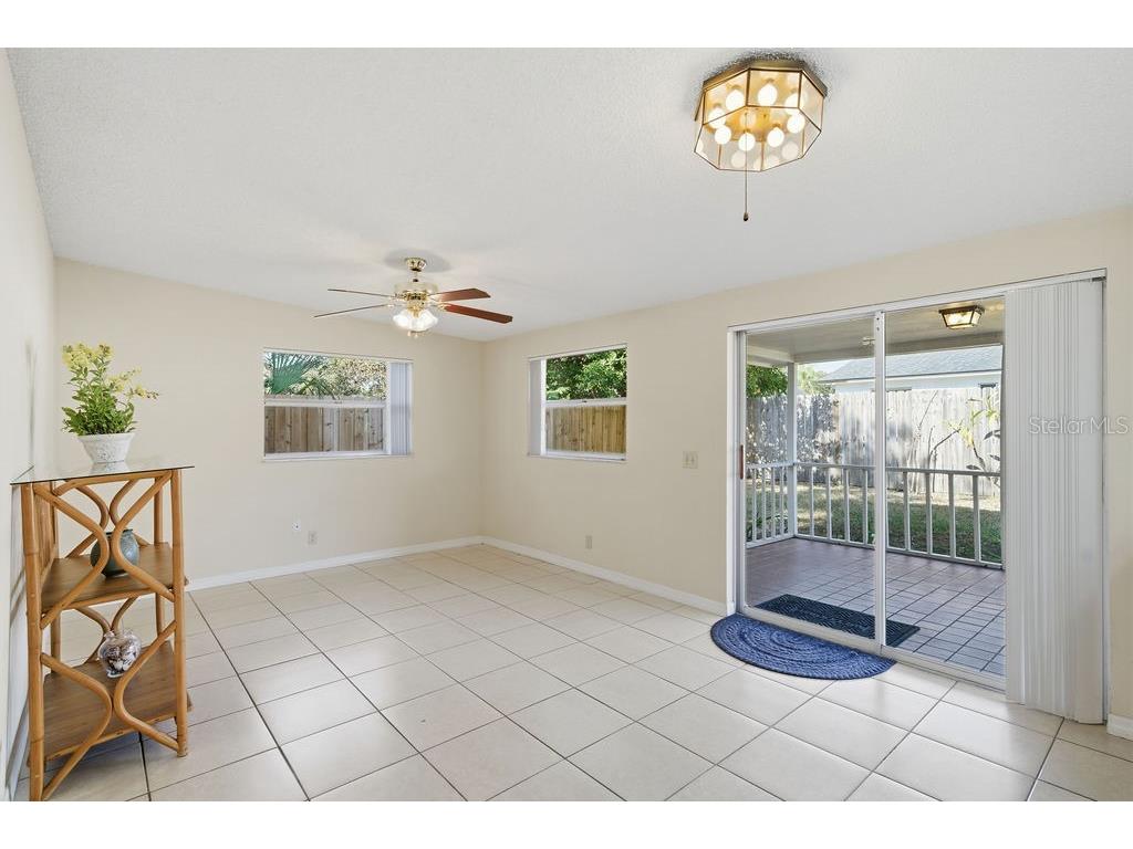 2105 W Barclay Road Tampa FL 33612 A4672472 image35