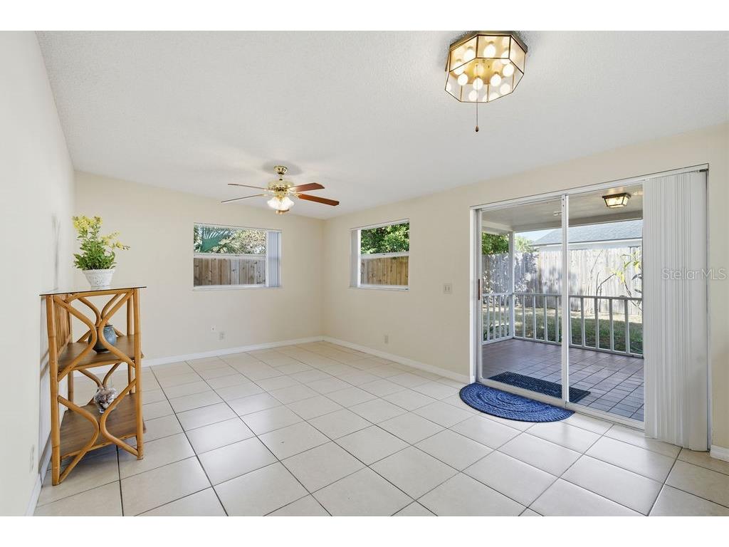 2105 W Barclay Road Tampa FL 33612 A4672472 image36