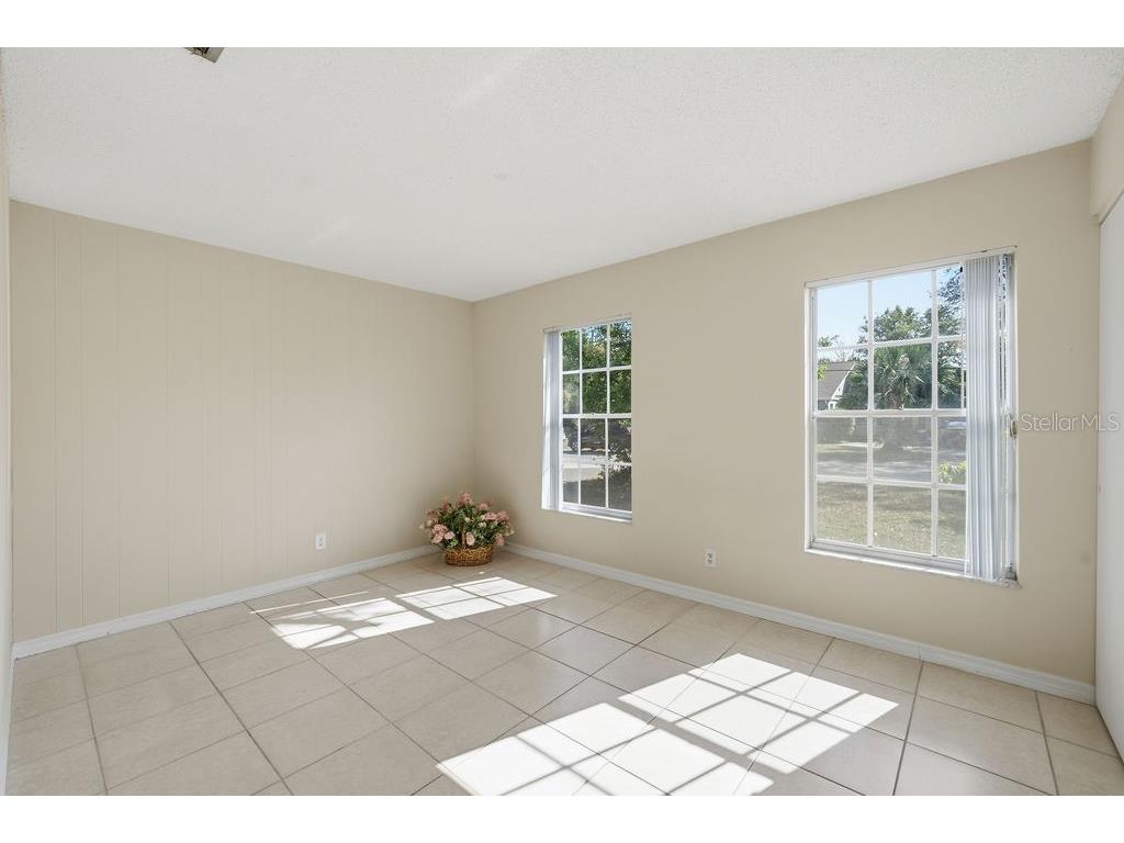 2105 W Barclay Road Tampa FL 33612 A4672472 image42