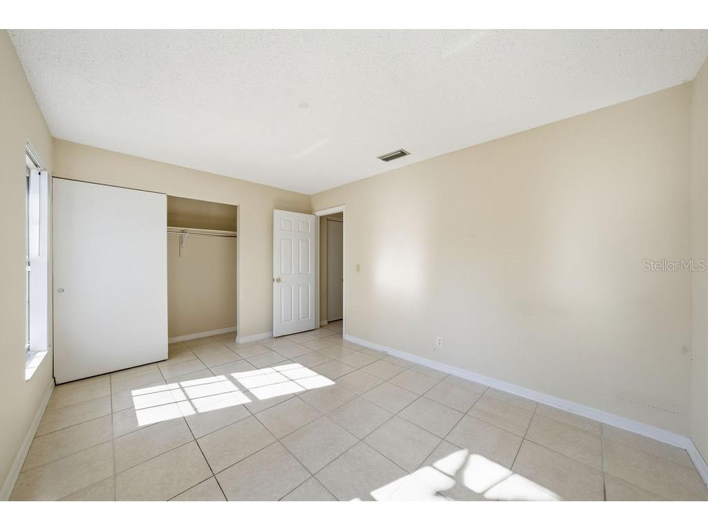 2105 W Barclay Road Tampa FL 33612 A4672472 image44