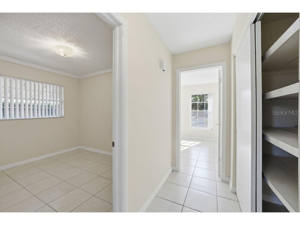 2105 W Barclay Road Tampa FL 33612 A4672472 image45