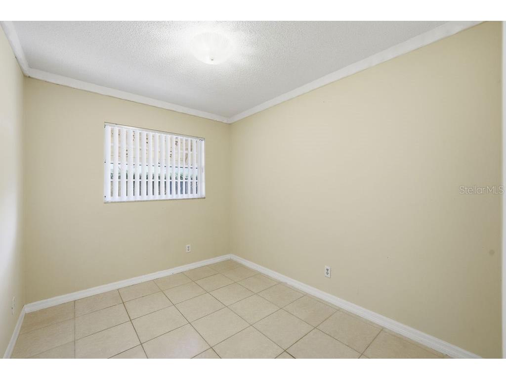 2105 W Barclay Road Tampa FL 33612 A4672472 image47