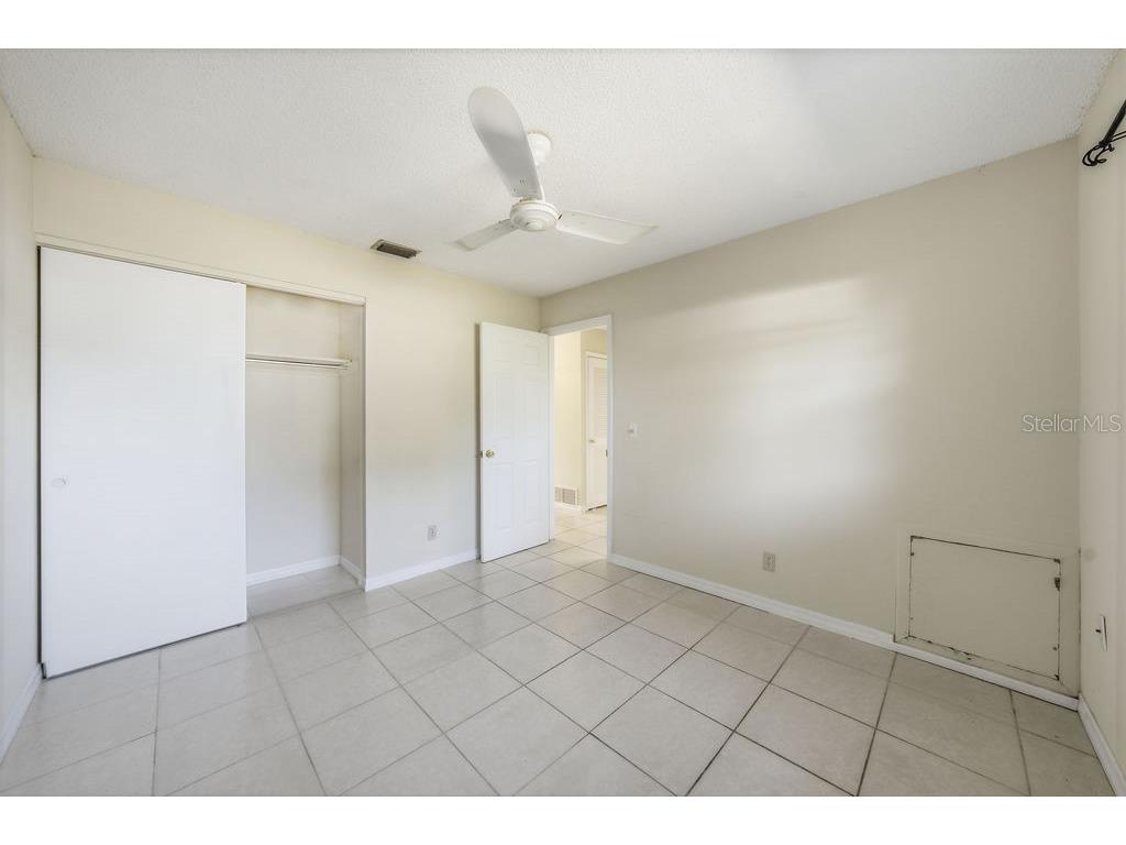 2105 W Barclay Road Tampa FL 33612 A4672472 image50