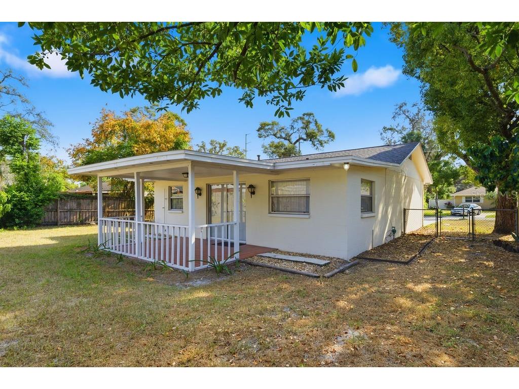 2105 W Barclay Road Tampa FL 33612 A4672472 image61