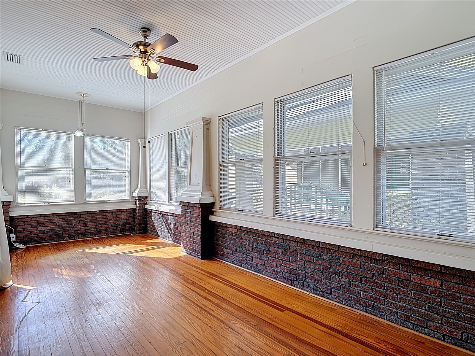 2105 W Southview Avenue Tampa FL 33606 TB8467754 image12