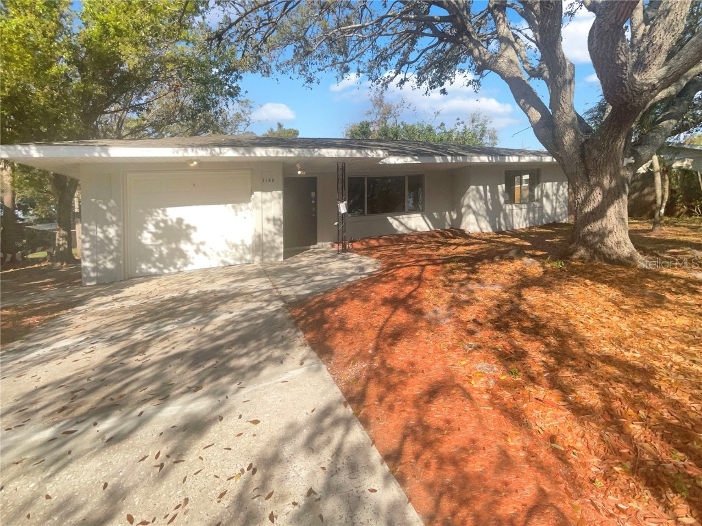 2106 20th Street W Bradenton FL 34205 TB8358696 image1