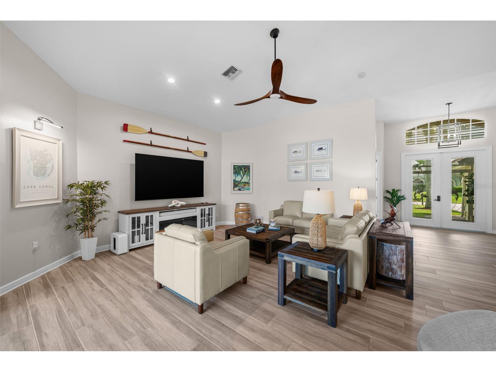 2106 SE 20th Lane Cape Coral FL 33990 C7527562 image13