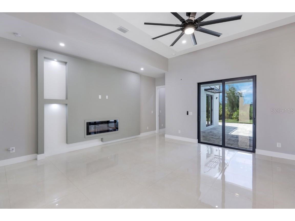 2106 SW 4th Street Cape Coral FL 33991 TB8442714 image13