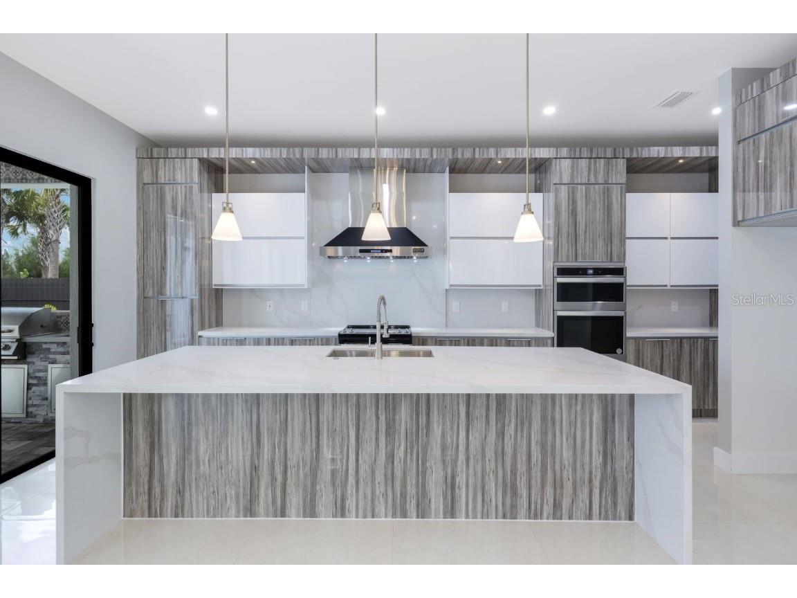 2106 SW 4th Street Cape Coral FL 33991 TB8442714 image4