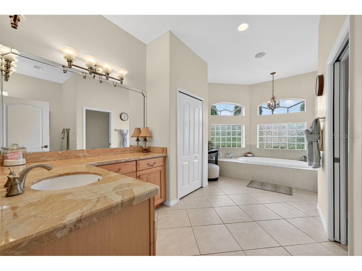 2106 SW 52nd Street Cape Coral FL 33914 A4667586 image41