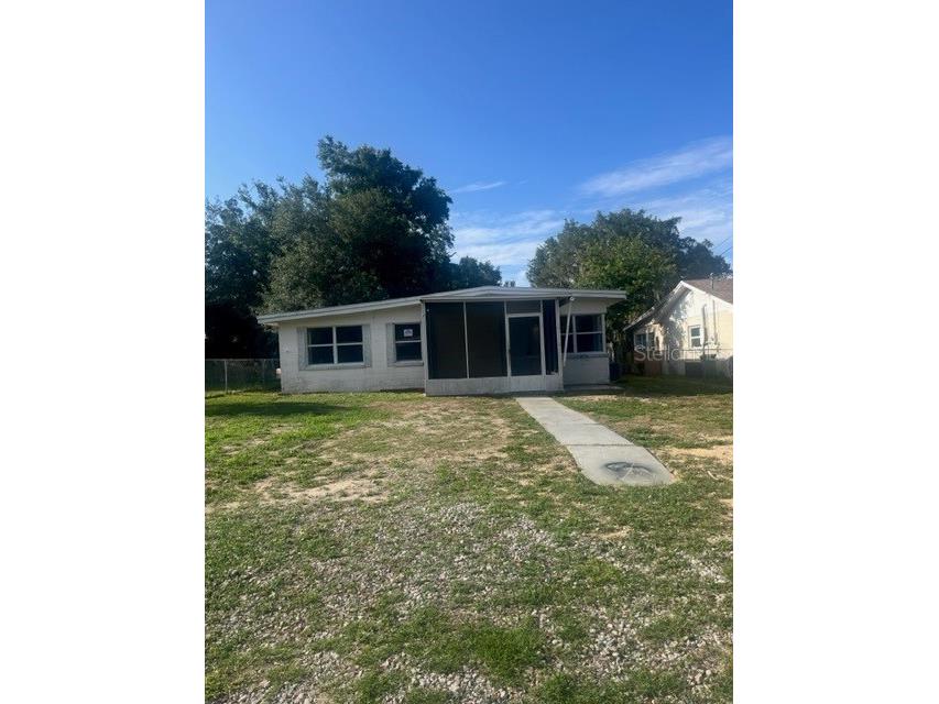 2106 Vine Street Leesburg FL 34748 O6216804 image1