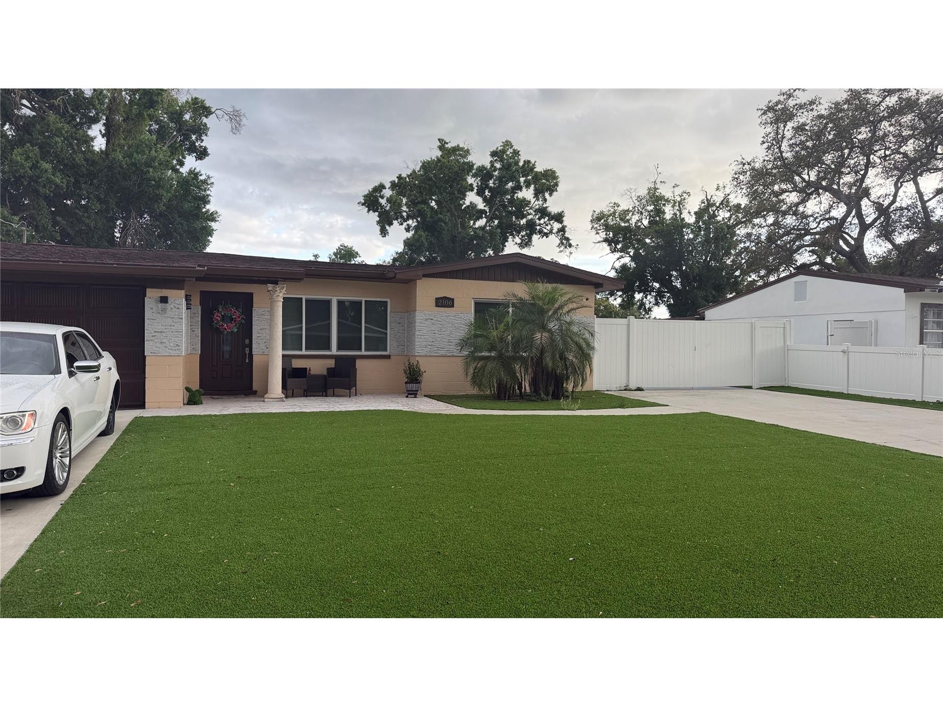 2106 W Cluster Avenue Tampa FL 33604 TB8494643 image1