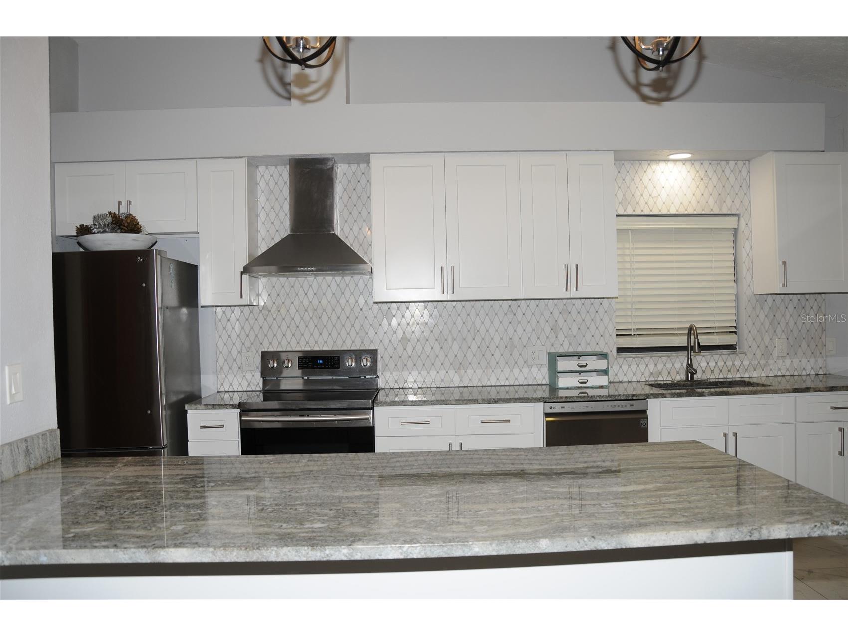 2106 Whitlock Place Dover FL 33527 TB8493968 image17